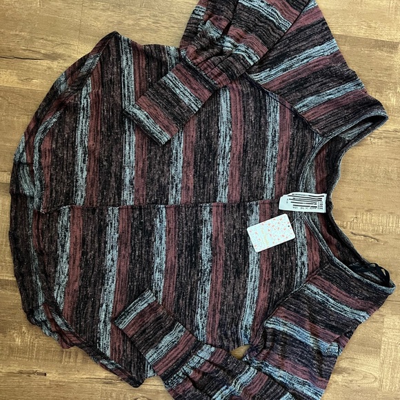 NWT Free people off shoulder top size medium - Picture 6 of 7